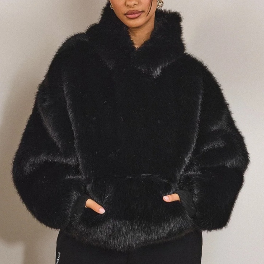 Marsthelabel Fur Hoodie - Black